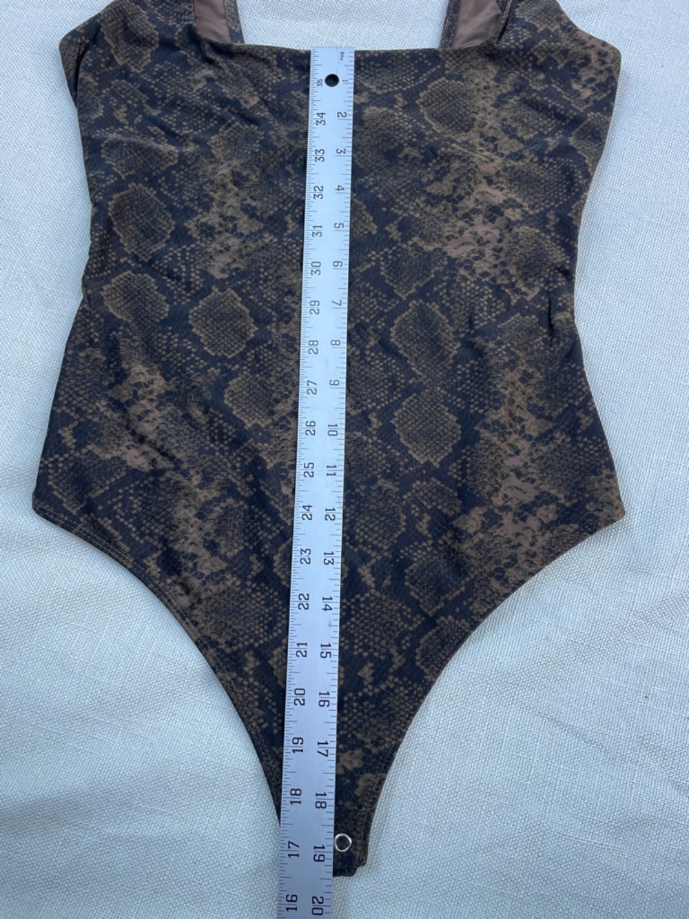 Good American Square Neck Tank bodysuit Brown & Black Snake Print - Picture 5 of 16